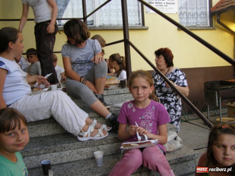 Zdjęcie w galerii na portalu naszraciborz.pl: Biwak z lepieniem w glinie wiadomości z regionu