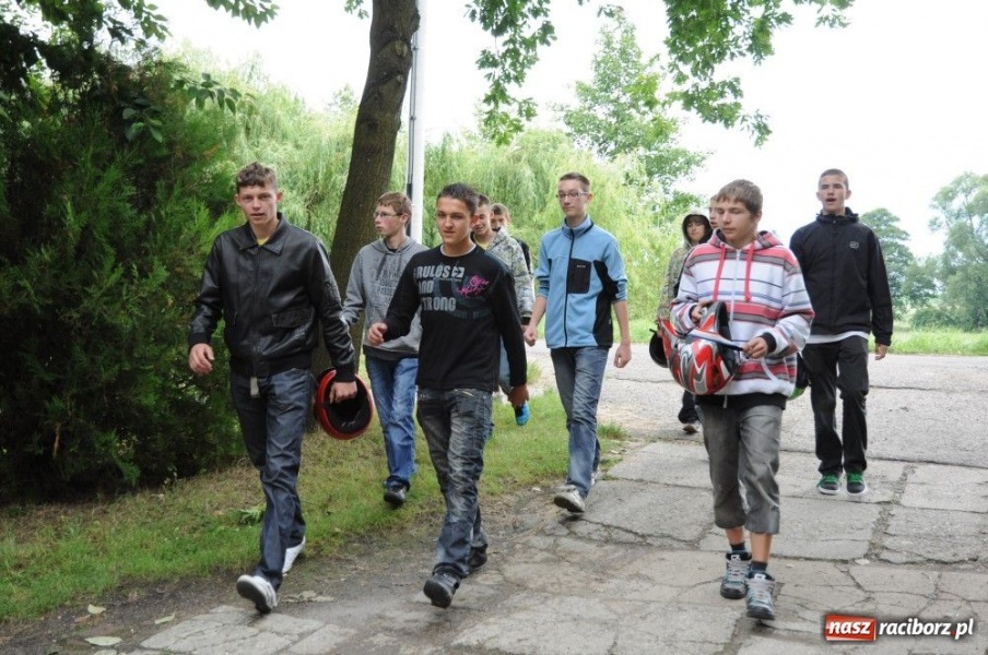 Zdjęcie w galerii na portalu naszraciborz.pl: Ruszył III Skuterowy Zawrót Głowy wiadomości z regionu