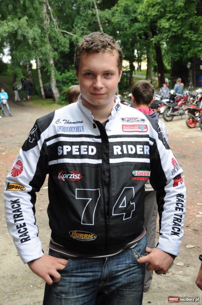 Zdjęcie w galerii na portalu naszraciborz.pl: Ruszył III Skuterowy Zawrót Głowy wiadomości z regionu