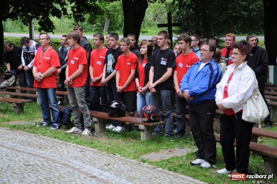 Zdjęcie w galerii na portalu naszraciborz.pl: Ruszył III Skuterowy Zawrót Głowy wiadomości z regionu