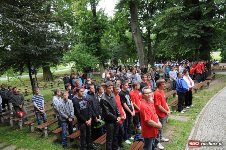 Zdjęcie w galerii na portalu naszraciborz.pl: Ruszył III Skuterowy Zawrót Głowy wiadomości z regionu