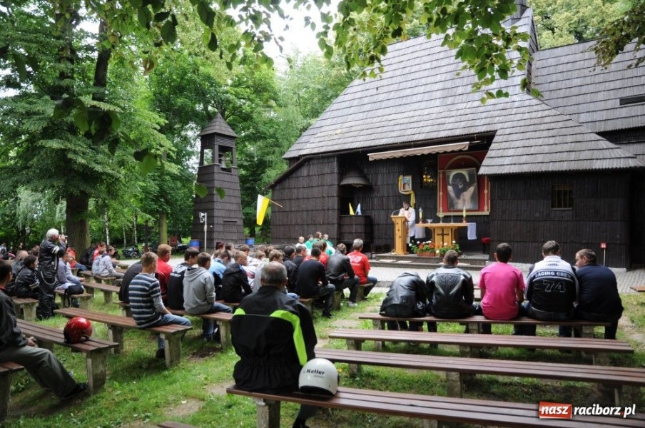 Zdjęcie w galerii na portalu naszraciborz.pl: Ruszył III Skuterowy Zawrót Głowy wiadomości z regionu