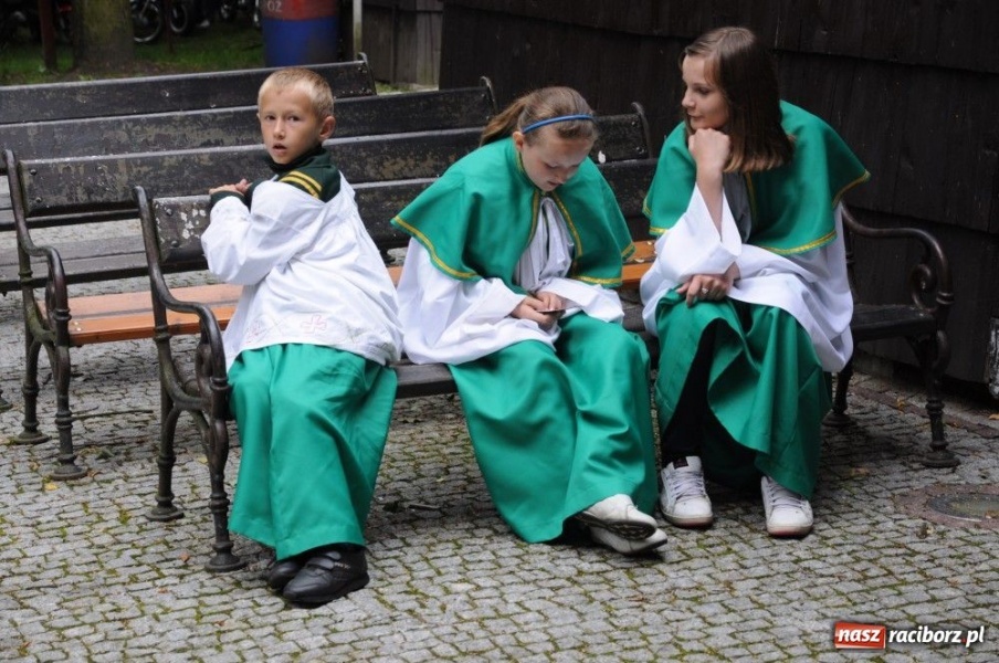 Zdjęcie w galerii na portalu naszraciborz.pl: Ruszył III Skuterowy Zawrót Głowy wiadomości z regionu
