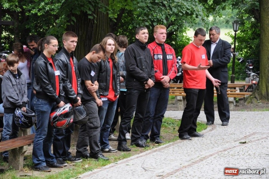 Zdjęcie w galerii na portalu naszraciborz.pl: Ruszył III Skuterowy Zawrót Głowy wiadomości z regionu