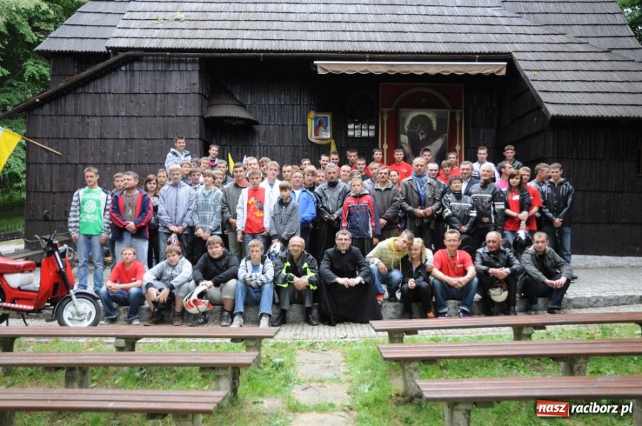 Zdjęcie w galerii na portalu naszraciborz.pl: Ruszył III Skuterowy Zawrót Głowy wiadomości z regionu