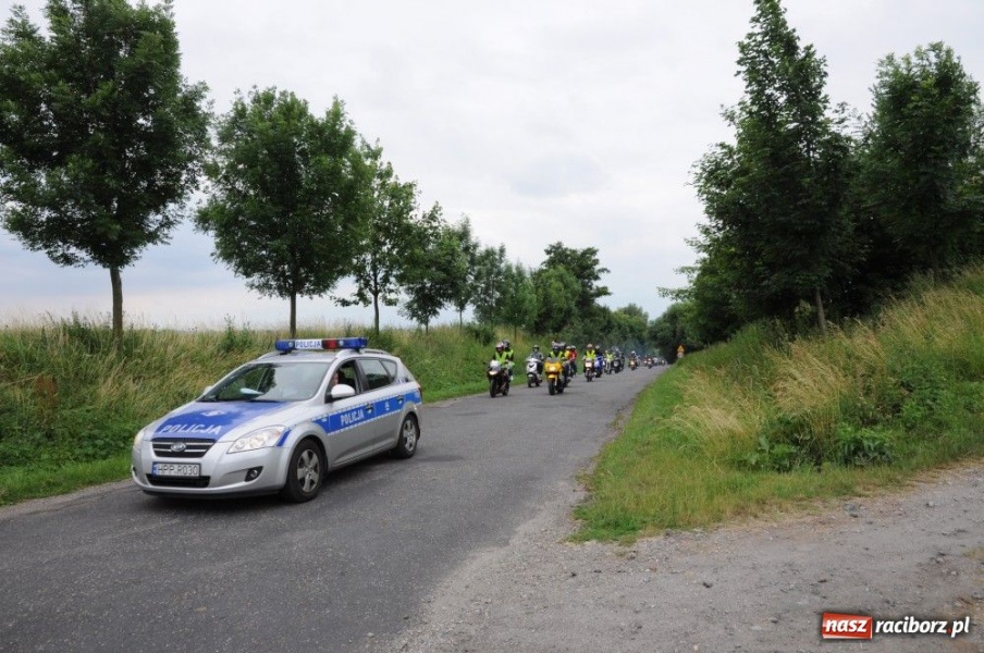 Zdjęcie w galerii na portalu naszraciborz.pl: Ruszył III Skuterowy Zawrót Głowy wiadomości z regionu