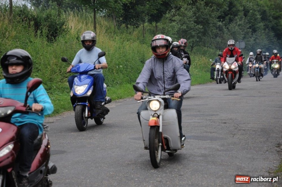 Zdjęcie w galerii na portalu naszraciborz.pl: Ruszył III Skuterowy Zawrót Głowy wiadomości z regionu