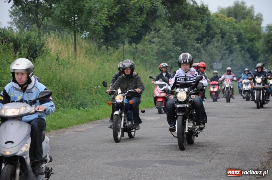 Zdjęcie w galerii na portalu naszraciborz.pl: Ruszył III Skuterowy Zawrót Głowy wiadomości z regionu