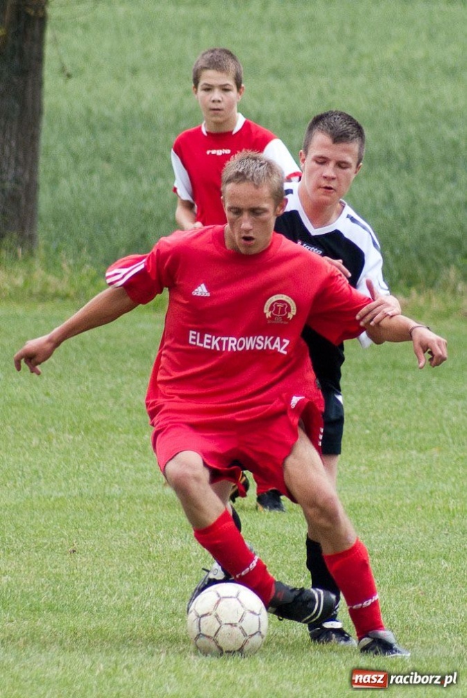 Zdjęcie w galerii na portalu naszraciborz.pl: Urodzinowe turnieje w Pietraszynie wiadomości z regionu