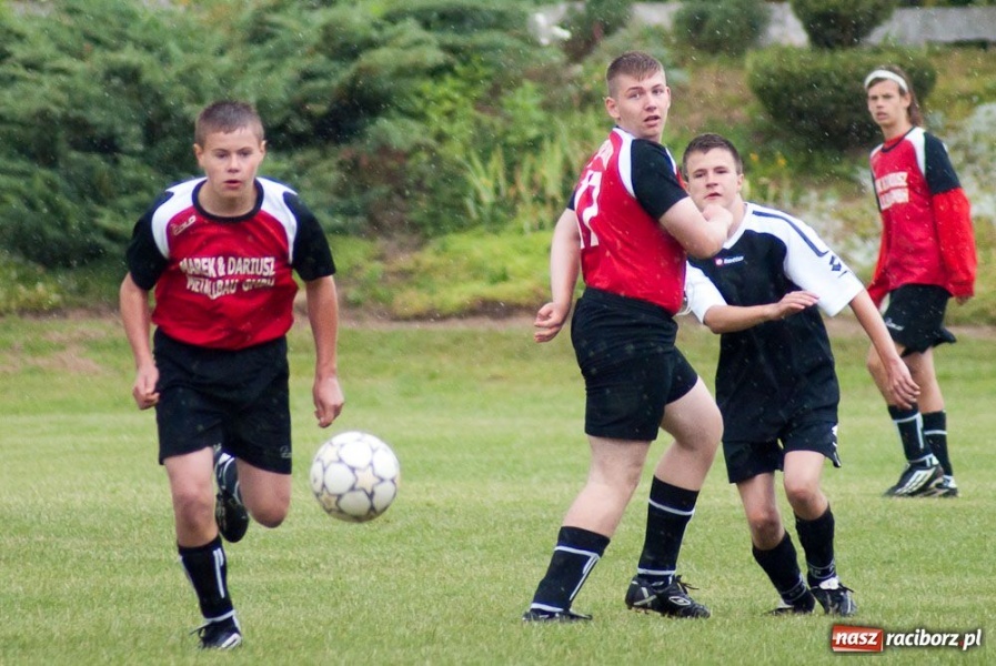 Zdjęcie w galerii na portalu naszraciborz.pl: Urodzinowe turnieje w Pietraszynie wiadomości z regionu