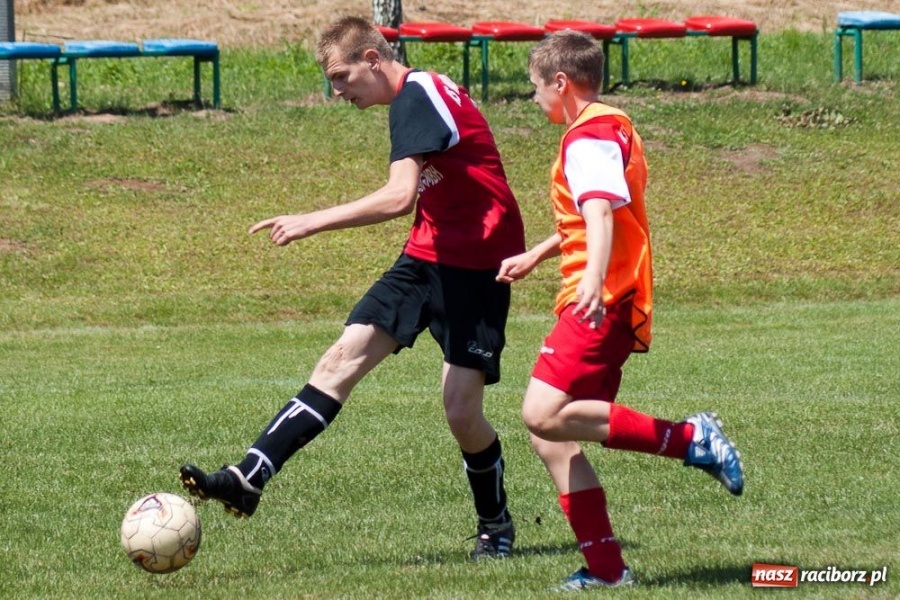 Zdjęcie w galerii na portalu naszraciborz.pl: Urodzinowe turnieje w Pietraszynie wiadomości z regionu