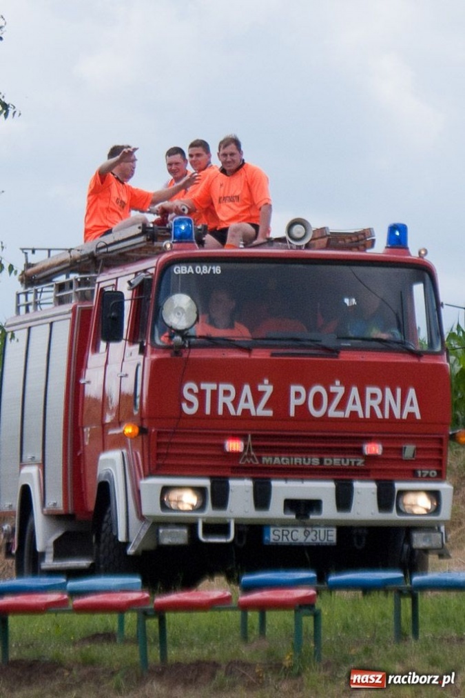 Zdjęcie w galerii na portalu naszraciborz.pl: Urodzinowe turnieje w Pietraszynie wiadomości z regionu