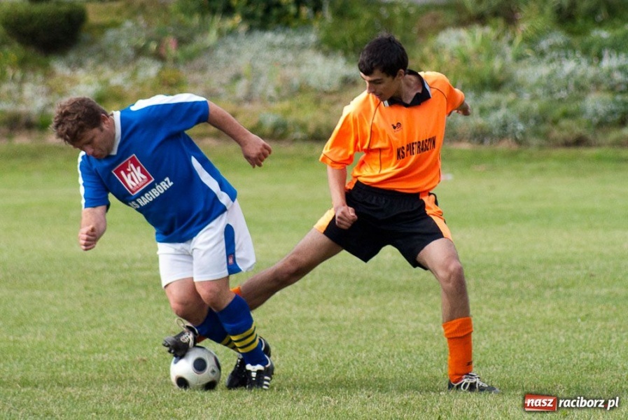Zdjęcie w galerii na portalu naszraciborz.pl: Urodzinowe turnieje w Pietraszynie wiadomości z regionu