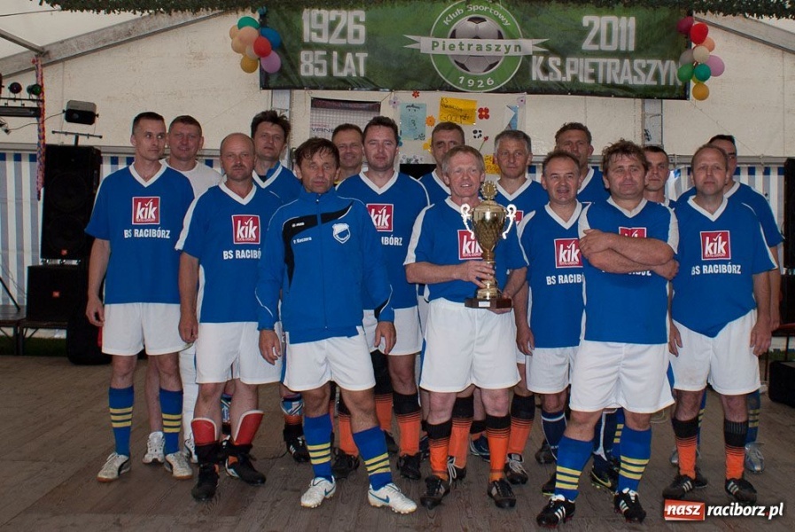 Zdjęcie w galerii na portalu naszraciborz.pl: Urodzinowe turnieje w Pietraszynie wiadomości z regionu