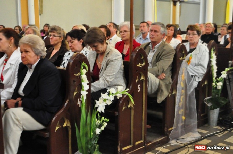 Zdjęcie w galerii na portalu naszraciborz.pl:  Marzena wyśpiewała autorskie utwory wiadomości z regionu