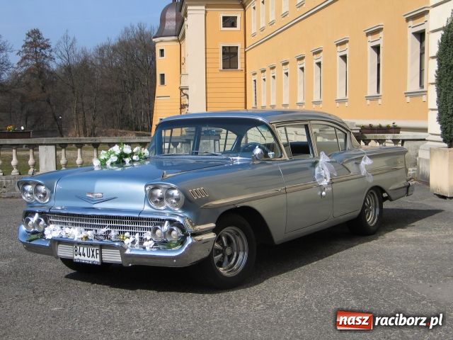 Zdjęcie w galerii na portalu naszraciborz.pl: Do ślubu modnym pojazdem wiadomości z regionu