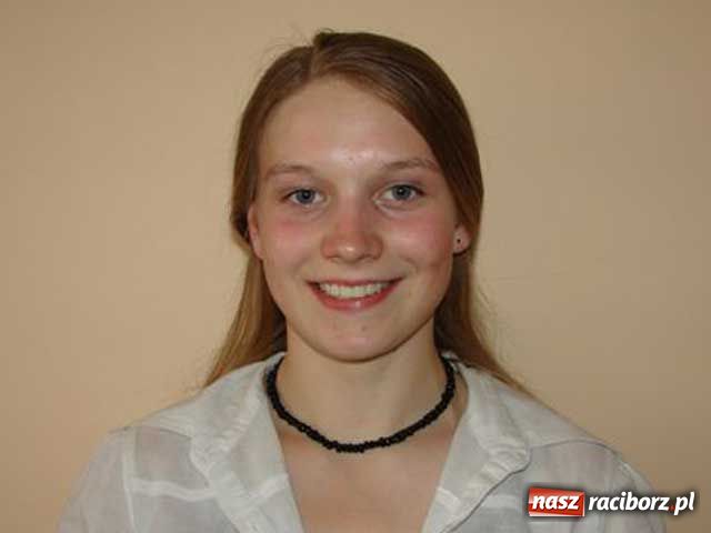 Zdjęcie w galerii na portalu naszraciborz.pl: Gimnazjalistki roku wiadomości z regionu