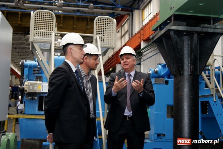 Zdjęcie w galerii na portalu naszraciborz.pl: Włodarze Raciborza odwiedzili Rafamet wiadomości z regionu