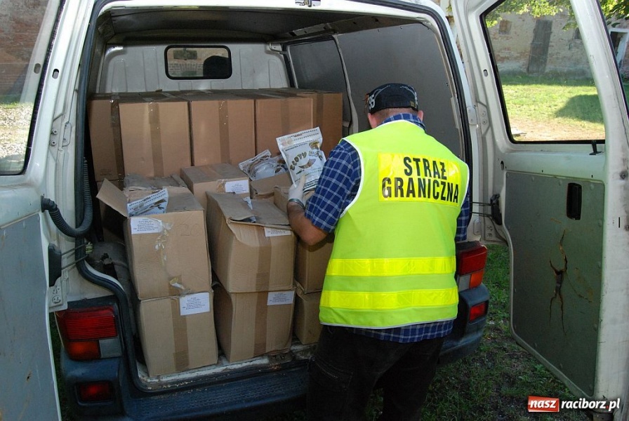 Zdjęcie w galerii na portalu naszraciborz.pl: ŚOSG: Zatrzymano blisko 700 kg tytoniu wiadomości z regionu
