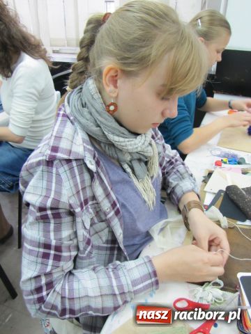 Zdjęcie w galerii na portalu naszraciborz.pl: Zrób sobie biżuterię wiadomości z regionu