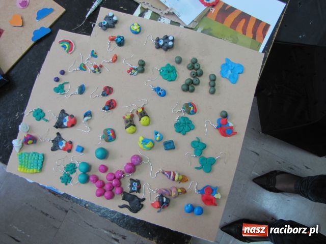 Zdjęcie w galerii na portalu naszraciborz.pl: Zrób sobie biżuterię wiadomości z regionu