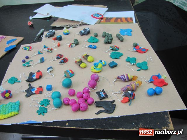 Zdjęcie w galerii na portalu naszraciborz.pl: Zrób sobie biżuterię wiadomości z regionu