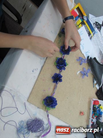 Zdjęcie w galerii na portalu naszraciborz.pl: Zrób sobie biżuterię wiadomości z regionu