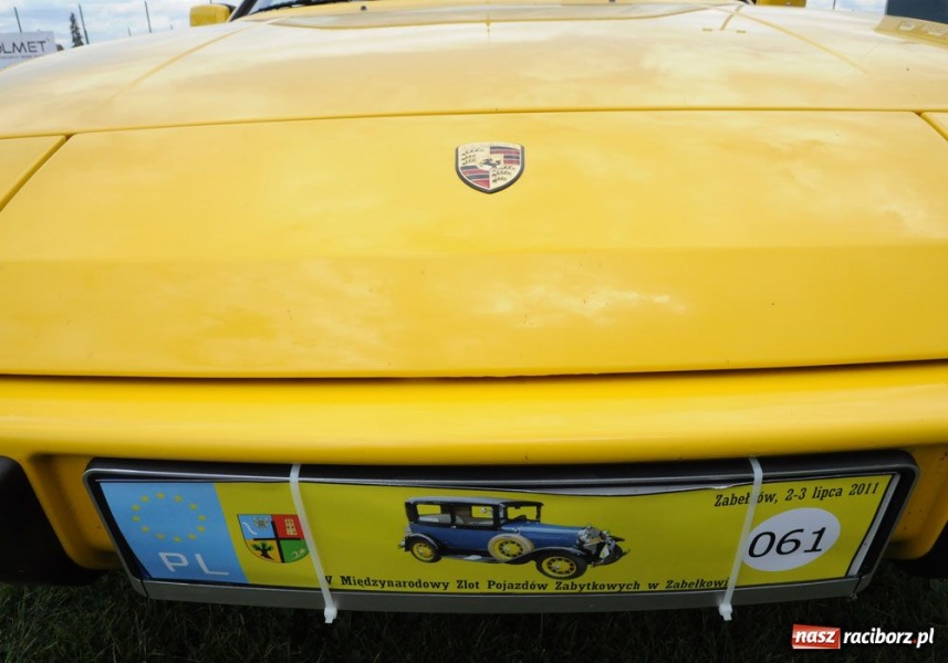 Zdjęcie w galerii na portalu naszraciborz.pl: Automobiliści zjeżdżają do Zabełkowa wiadomości z regionu