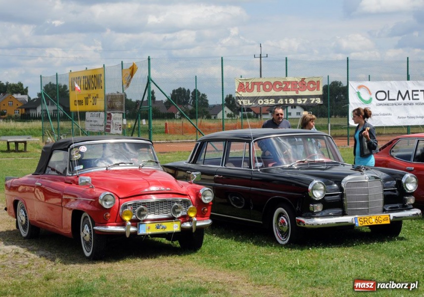 Zdjęcie w galerii na portalu naszraciborz.pl: Automobiliści zjeżdżają do Zabełkowa wiadomości z regionu