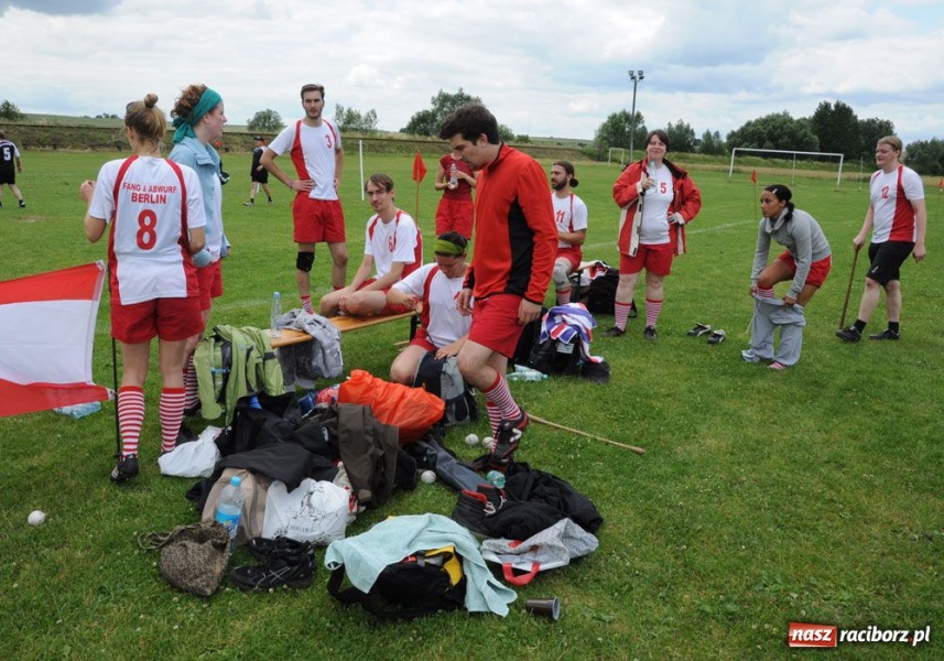 Zdjęcie w galerii na portalu naszraciborz.pl: W Cyprzanowie grali w schlagballa wiadomości z regionu
