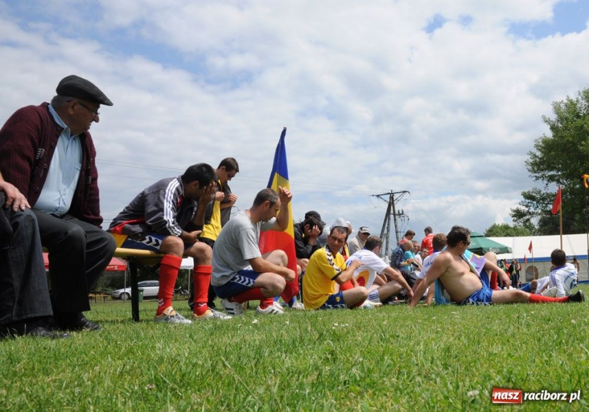 Zdjęcie w galerii na portalu naszraciborz.pl: W Cyprzanowie grali w schlagballa wiadomości z regionu