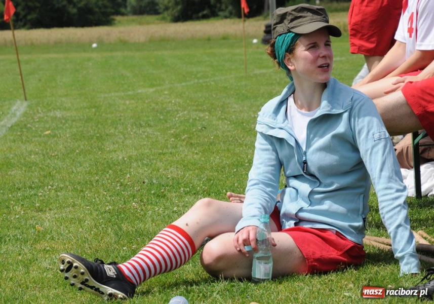 Zdjęcie w galerii na portalu naszraciborz.pl: W Cyprzanowie grali w schlagballa wiadomości z regionu