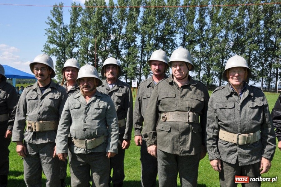 Zdjęcie w galerii na portalu naszraciborz.pl: Seniorzy Owsiszcz najlepsi z sikawką wiadomości z regionu