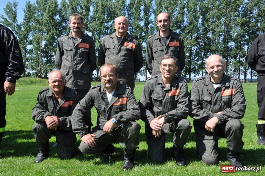 Zdjęcie w galerii na portalu naszraciborz.pl: Seniorzy Owsiszcz najlepsi z sikawką wiadomości z regionu