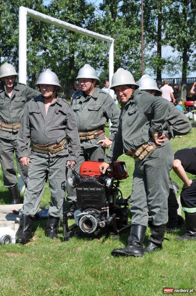 Zdjęcie w galerii na portalu naszraciborz.pl: Seniorzy Owsiszcz najlepsi z sikawką wiadomości z regionu