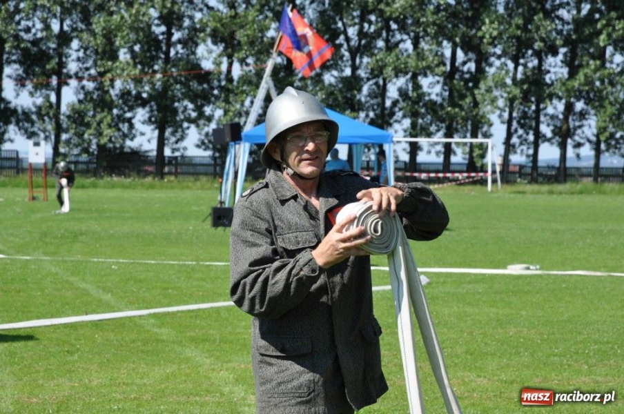 Zdjęcie w galerii na portalu naszraciborz.pl: Seniorzy Owsiszcz najlepsi z sikawką wiadomości z regionu