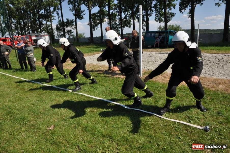 Zdjęcie w galerii na portalu naszraciborz.pl: Seniorzy Owsiszcz najlepsi z sikawką wiadomości z regionu