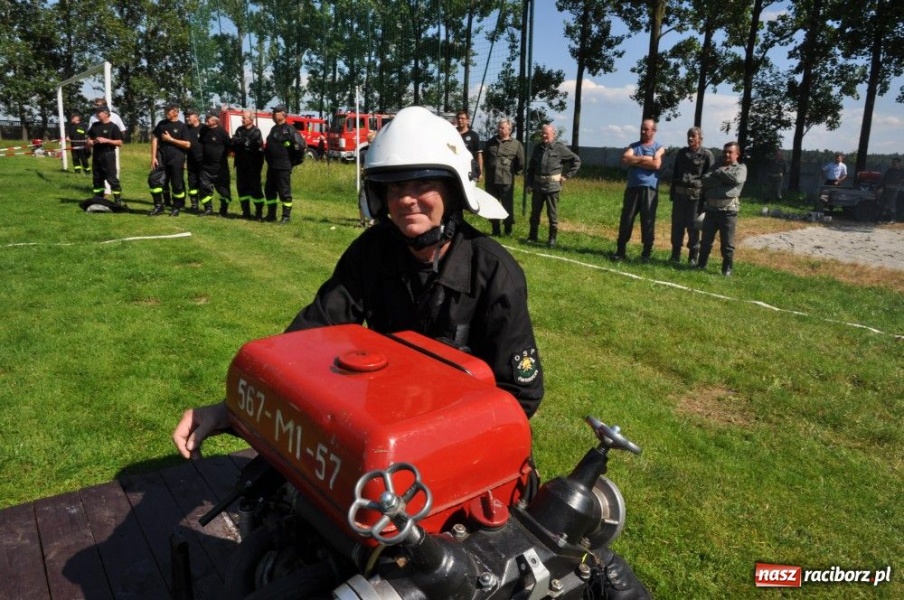 Zdjęcie w galerii na portalu naszraciborz.pl: Seniorzy Owsiszcz najlepsi z sikawką wiadomości z regionu