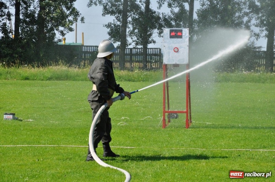 Zdjęcie w galerii na portalu naszraciborz.pl: Seniorzy Owsiszcz najlepsi z sikawką wiadomości z regionu