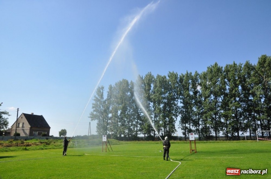 Zdjęcie w galerii na portalu naszraciborz.pl: Seniorzy Owsiszcz najlepsi z sikawką wiadomości z regionu