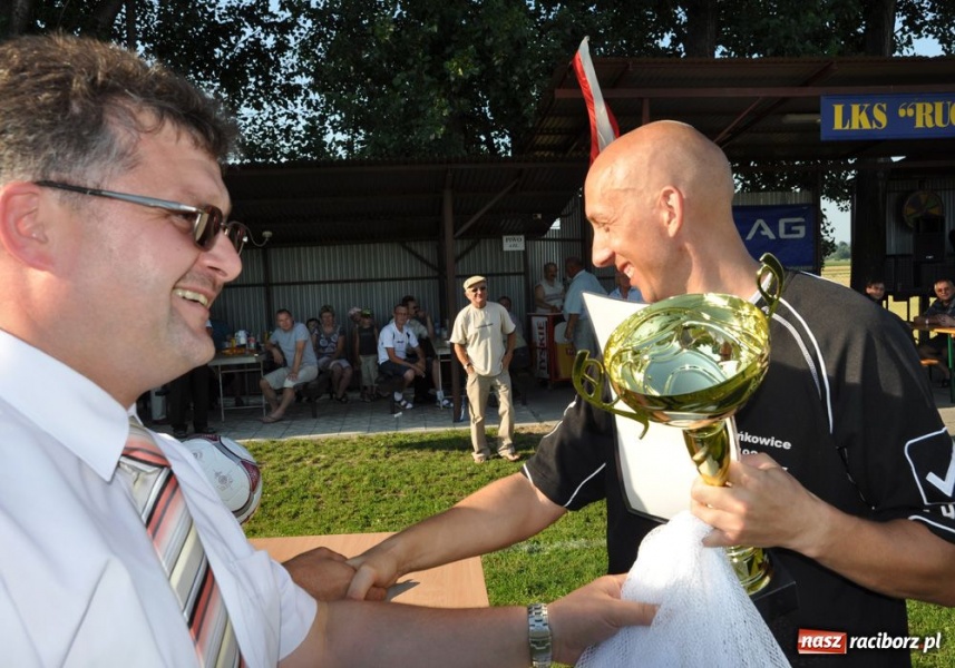 Zdjęcie w galerii na portalu naszraciborz.pl: Bieńkowice z pucharem wójta wiadomości z regionu