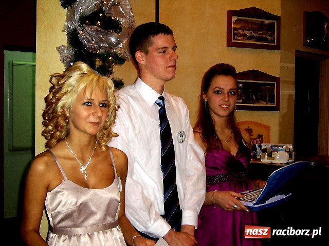 Zdjęcie w galerii na portalu naszraciborz.pl: Studniówka maturzystów Budowlanki wiadomości z regionu