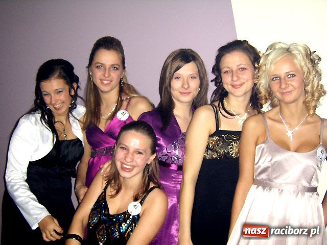 Zdjęcie w galerii na portalu naszraciborz.pl: Studniówka maturzystów Budowlanki wiadomości z regionu