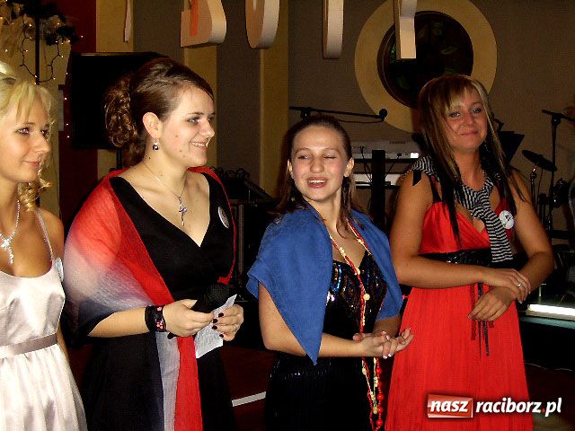 Zdjęcie w galerii na portalu naszraciborz.pl: Studniówka maturzystów Budowlanki wiadomości z regionu