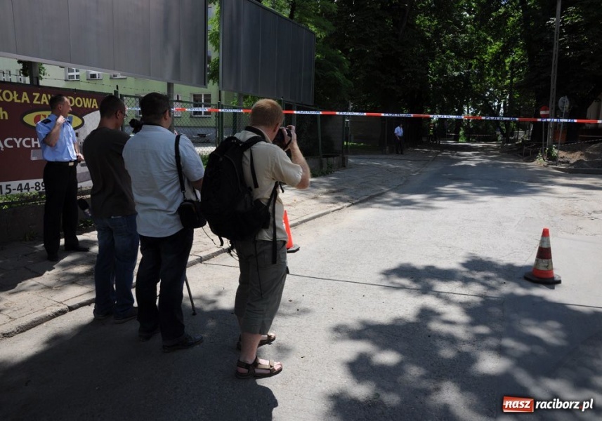 Zdjęcie w galerii na portalu naszraciborz.pl: Bomba wywieziona już na polder wiadomości z regionu