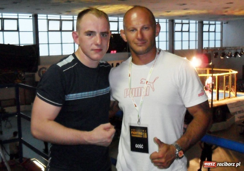 Zdjęcie w galerii na portalu naszraciborz.pl: Kłosek udanie zadebiutował w MMA wiadomości z regionu