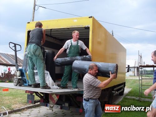 Zdjęcie w galerii na portalu naszraciborz.pl: Caritas pomógł ludziom z Szonowic wiadomości z regionu