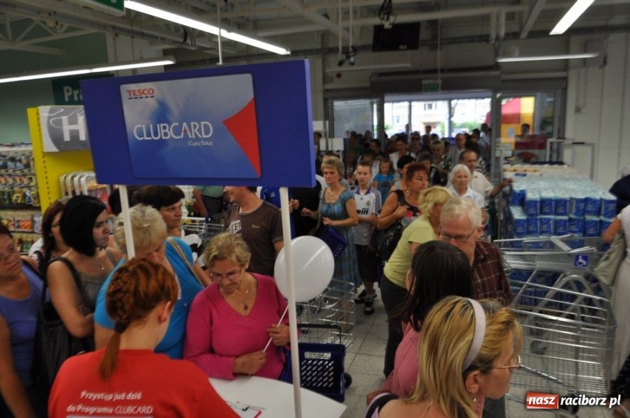 Zdjęcie w galerii na portalu naszraciborz.pl: 1000 Tesco otwarte dla klientów wiadomości z regionu