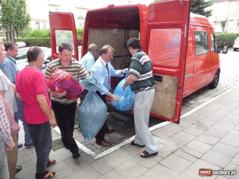 Zdjęcie w galerii na portalu naszraciborz.pl: Dary od wędrowników z Sauerlandu wiadomości z regionu