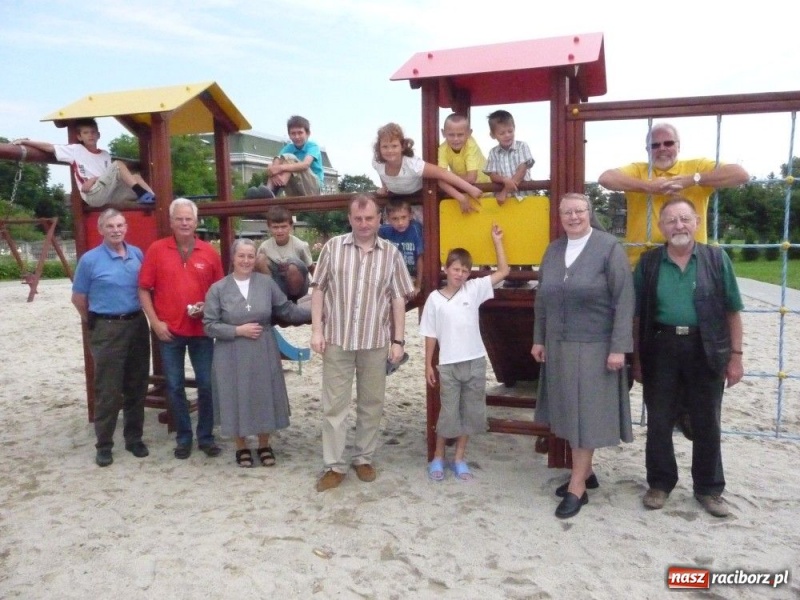 Zdjęcie w galerii na portalu naszraciborz.pl: Dary od wędrowników z Sauerlandu wiadomości z regionu